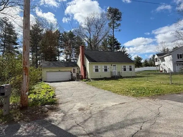 23 Jonathan Dr, Ayer, MA 01432