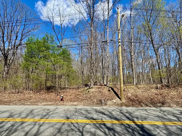 92 Laurel St, West Boylston, MA 01583