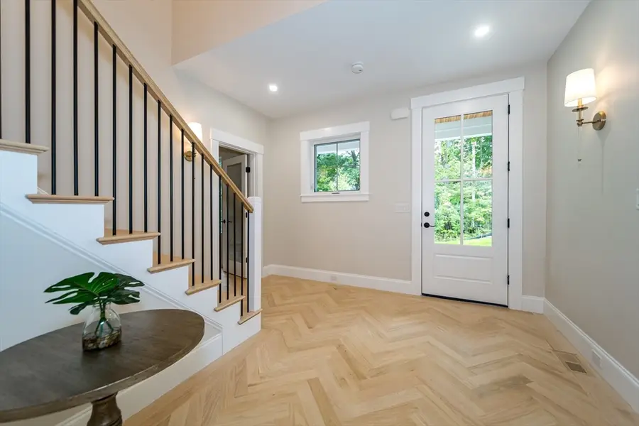19 Morrill Dr, Wayland, MA 01778 - #3
