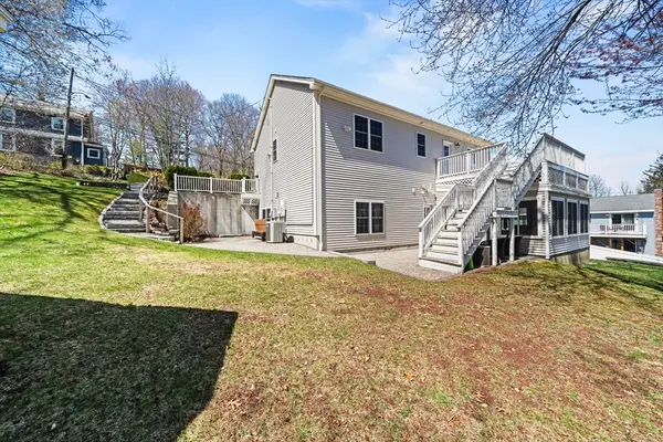 6 Fairlawn, Burlington, MA 01803