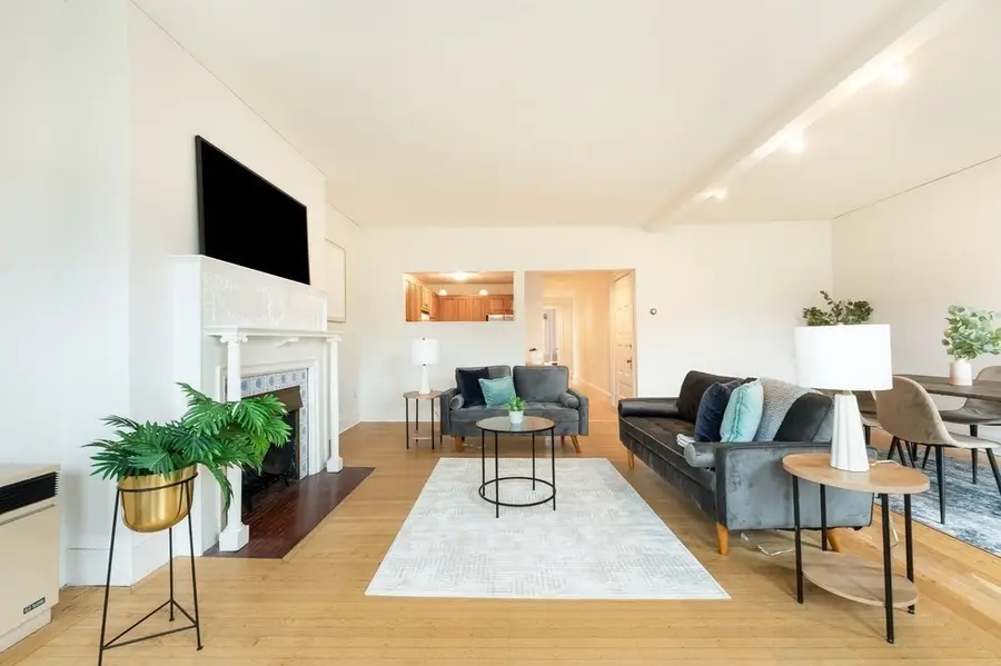 41 Carlton St #3, Brookline, MA 02446 - #3