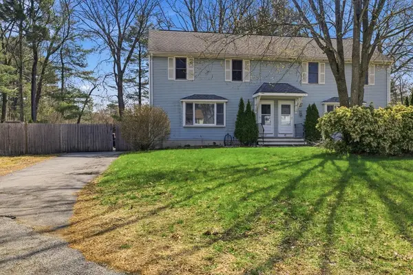 87 Baylies Rd #87, Taunton, MA 02780