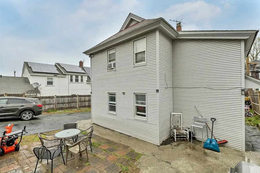 11 Oakland Ave, Methuen, MA 01844 - #3
