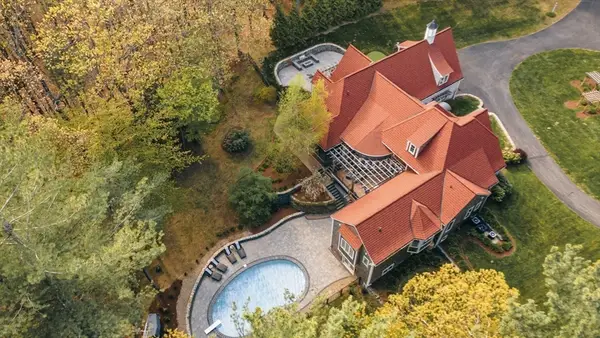 97 Fox Run, Bolton, MA 01740