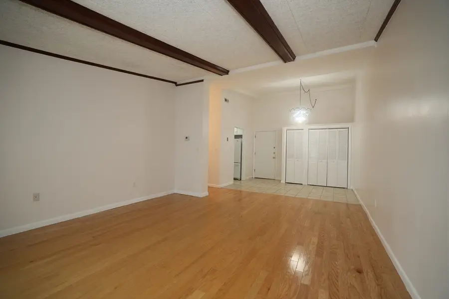 57 Broadlawn Park #14B, Newton, MA 02467 - #2