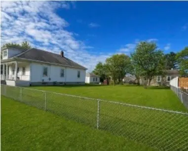 76 Rosella Ave, Pawtucket, RI 02861 - #2