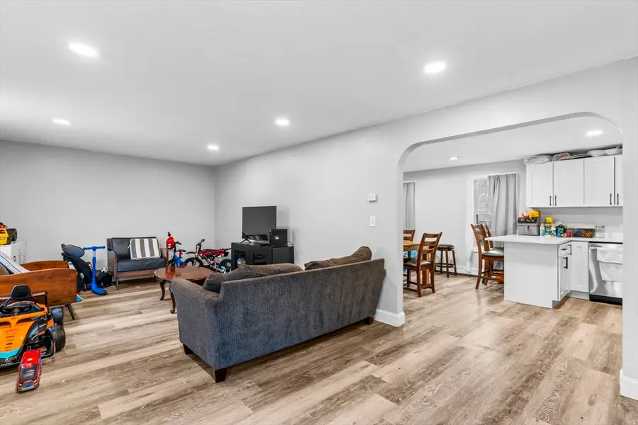 21 Dale Rd, Holbrook, MA 02343 - #2