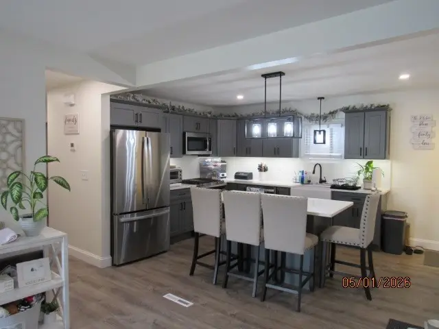 107 Alva St, New Bedford, MA 02740 - #3