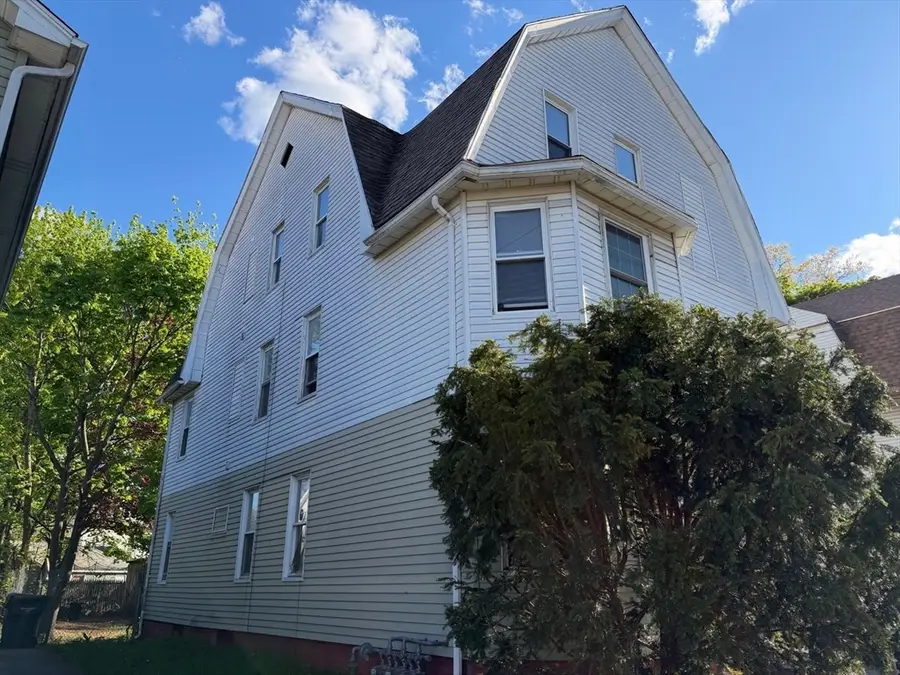 37-39 Wilmont St, Springfield, MA 01108 - #3