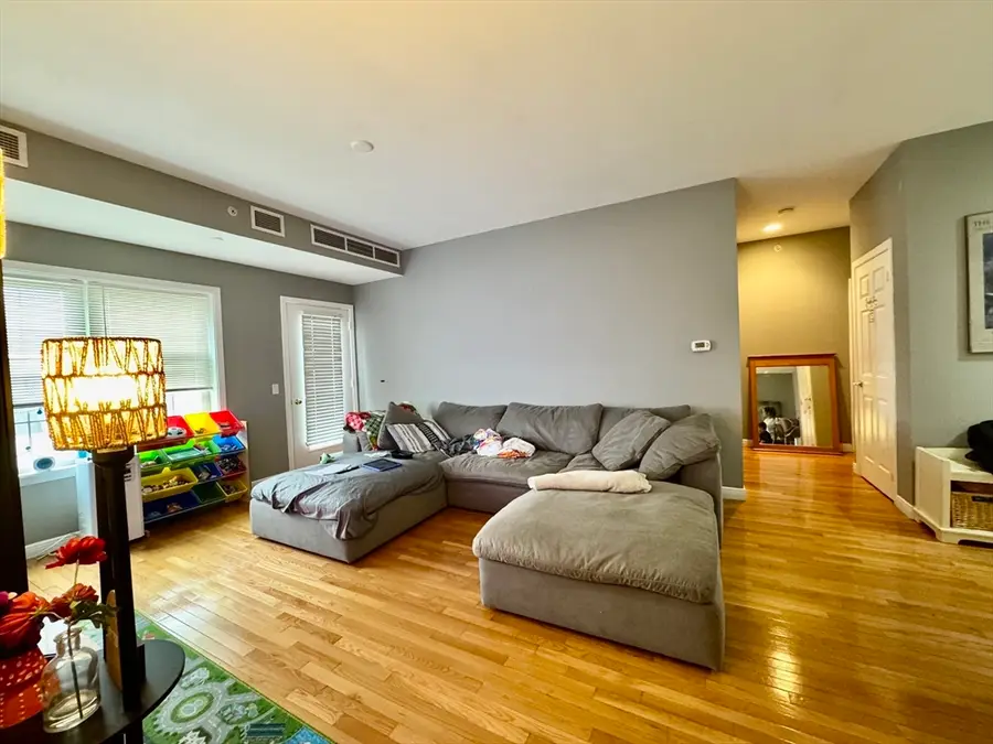 8 Walnut St #408, Peabody, MA 01960 - #2