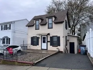 75 Summer St, Revere, MA 02151