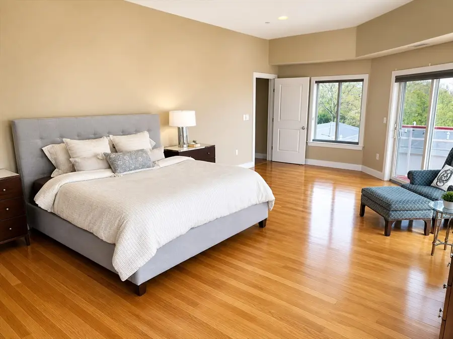 310 Hammond Pond Pkwy #401, Chestnut Hill, MA 02467 - #2