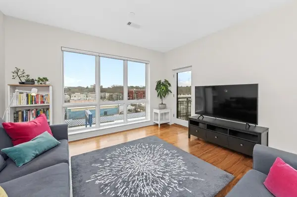 3531 Washington Street #417, Boston, MA 02130