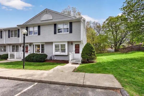 162 Oak St #18, Taunton, MA 02780