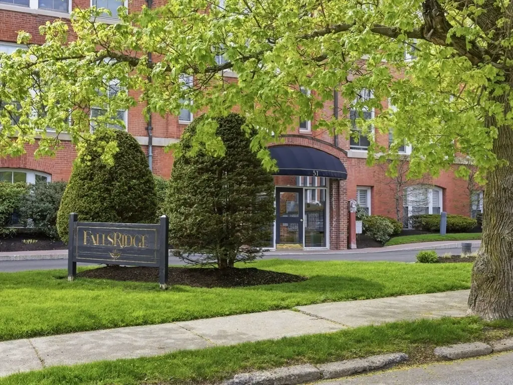 51 Pettee St #47, Newton, MA 02464 - #1