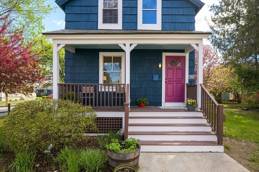 17 Olympia St, Easthampton, MA 01027 - #2