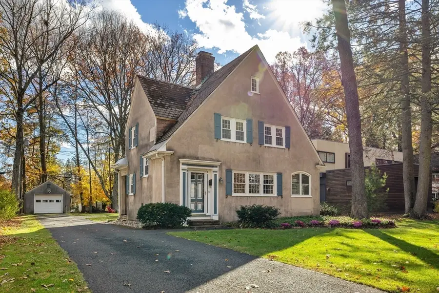 61 Woodlawn Ave, Northampton, MA 01060 - #2