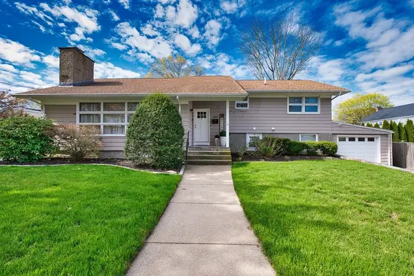 349 Harvard St, Fall River, MA 02720