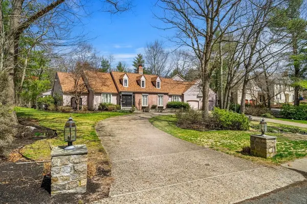 20 Albee Dr, Braintree, MA 02184