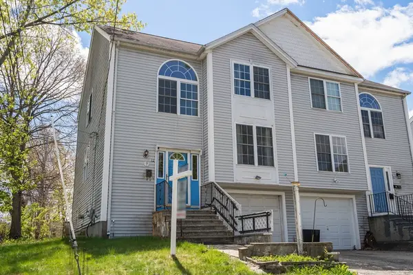 12 Hyannis Place, Worcester, MA 01604
