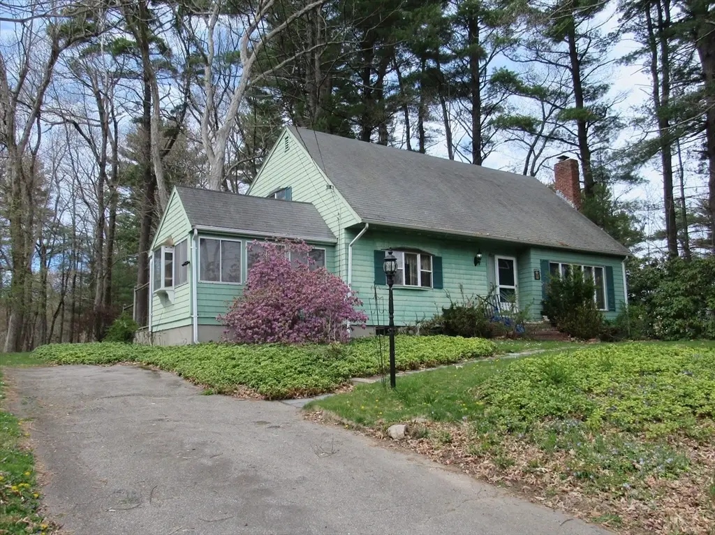 6 Hearthstone Dr, Medfield, MA 02052 - #1