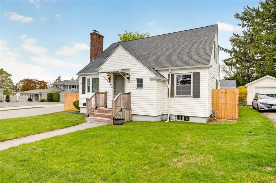 604 Woodlawn Street, Fall River, MA 02720 - #3
