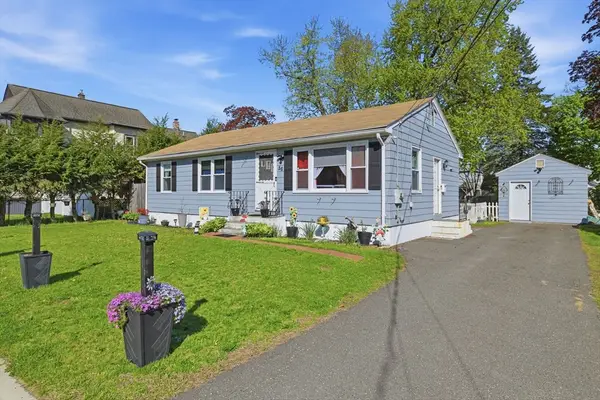 56 Marion St, Chicopee, MA 01013