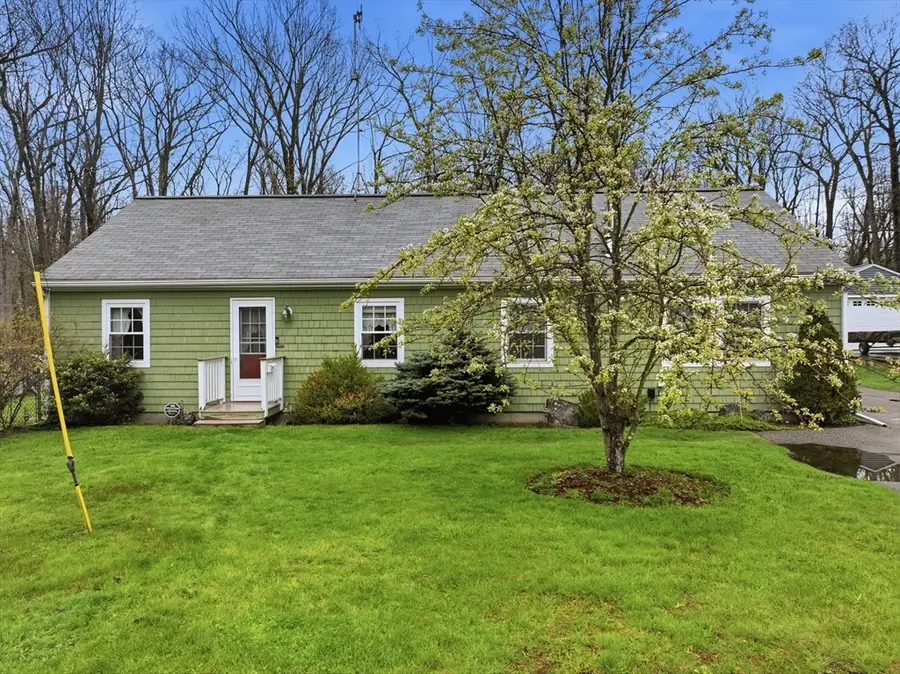 12 Holcomb Street, Leicester, MA 01524 - #2
