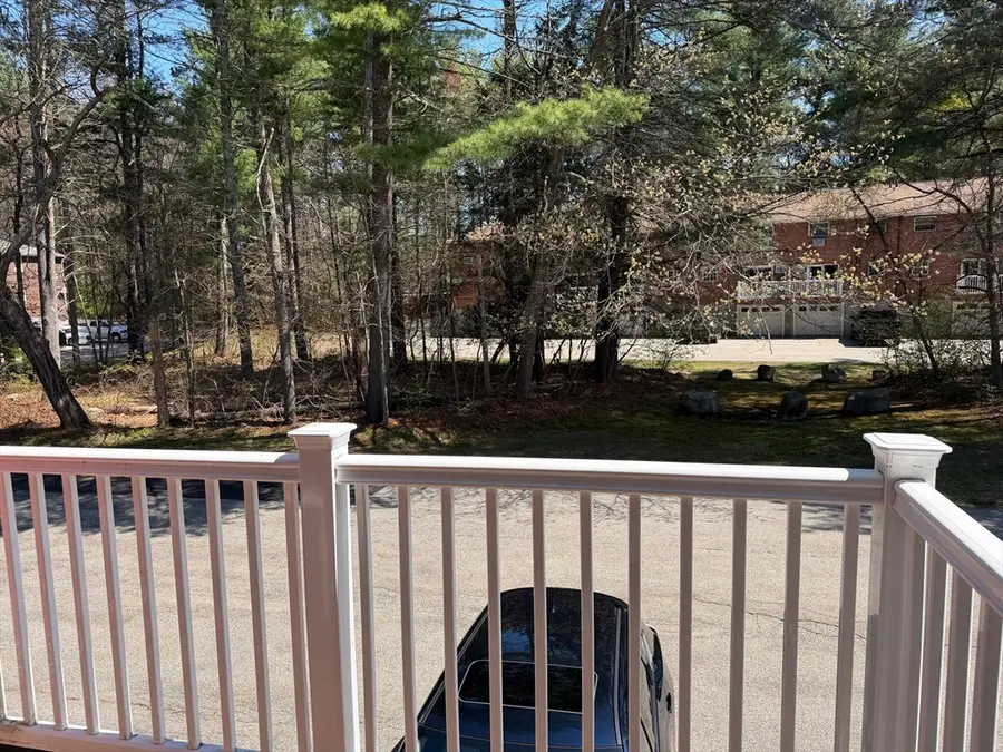 79 Oakridge Dr. #79, Londonderry, NH 03053 - #3