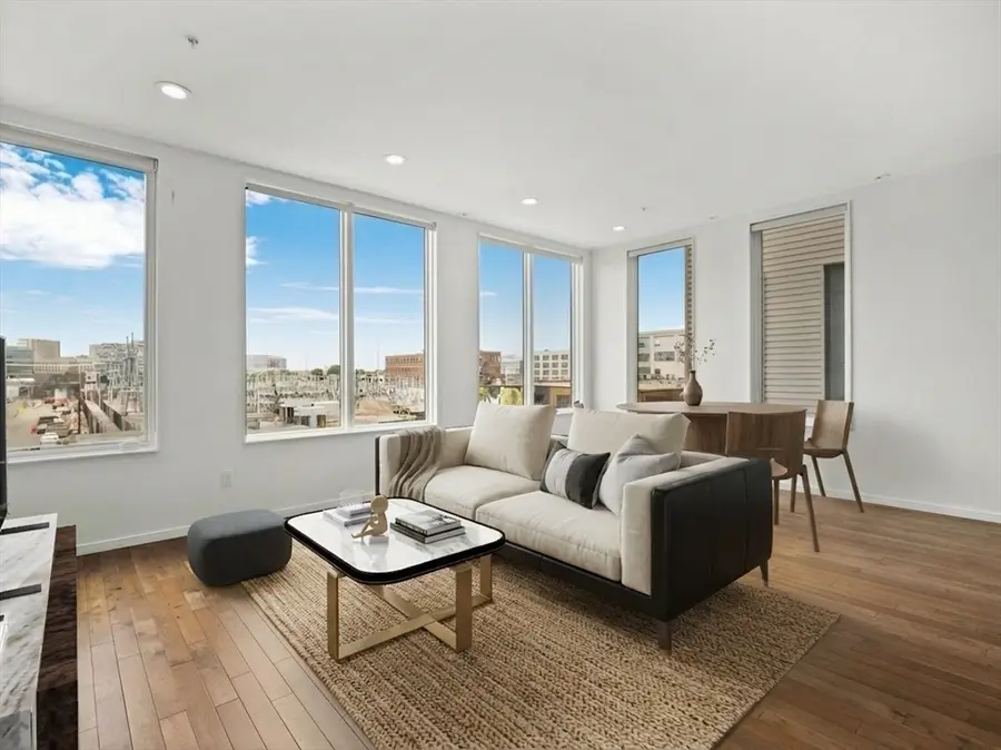 525 E 1st St #PH5, Boston, MA 02127 - #3
