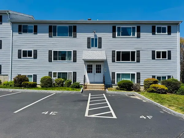 5455 N Main St #4E, Fall River, MA 02720