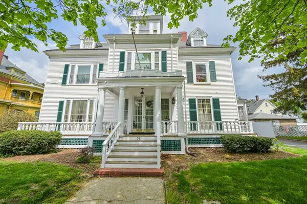 54 Nahant St, Lynn, MA 01902