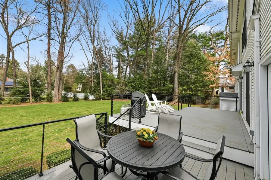 44 Canterbury Ln, Longmeadow, MA 01106 - #3