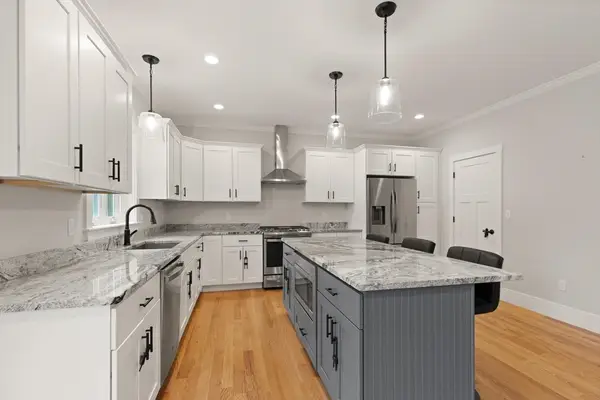 9 Orchard Pl #9, Foxboro, MA 02035
