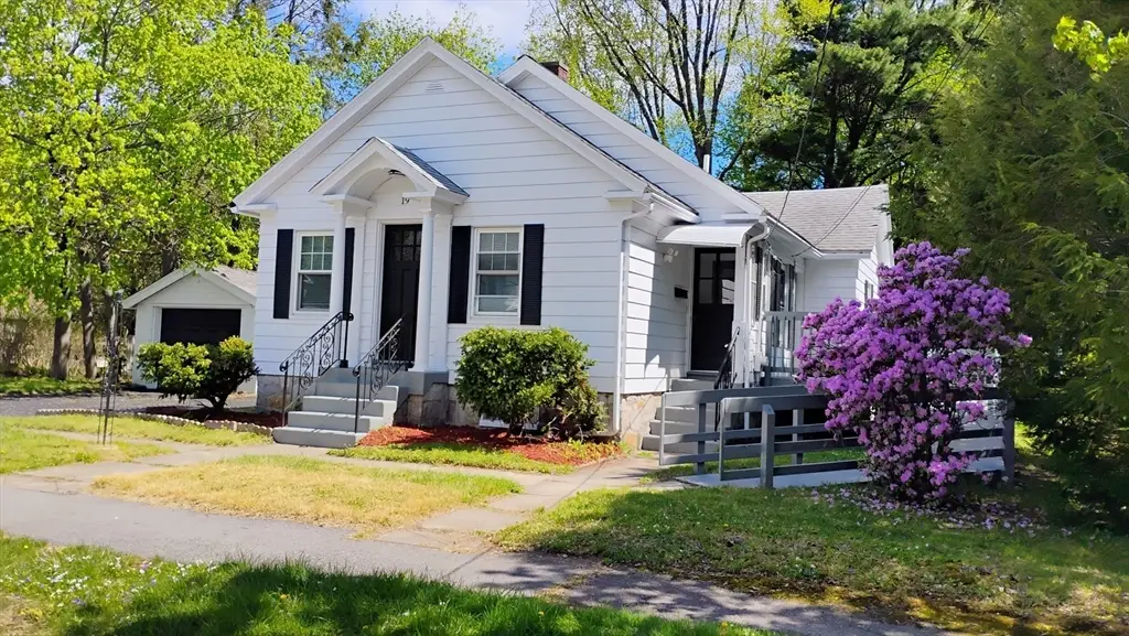 19 Healy Rd, Worcester, MA 01603 - #1