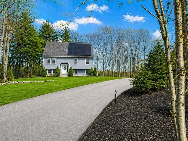 141 Downing Dr Ext, Attleboro, MA 02703