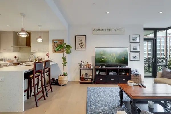 40 Traveler St #410, Boston, MA 02118