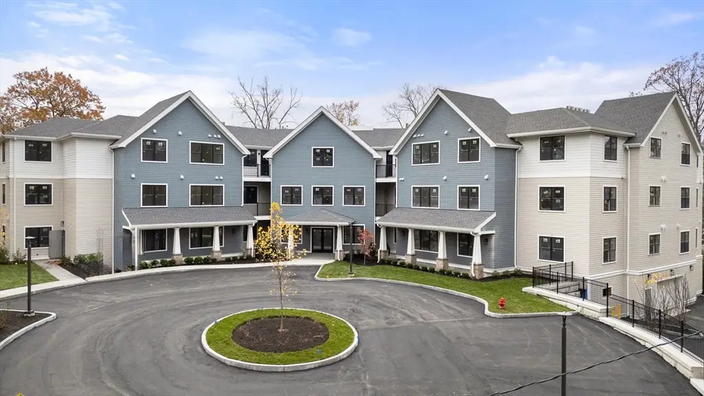 16 Stearns Rd 103 #203, Wellesley, MA 02482 - #1