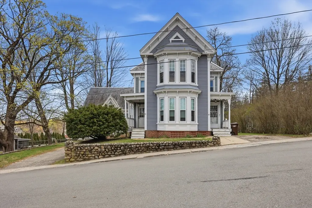 6 Wells Ave #D, Amesbury, MA 01913 - #1