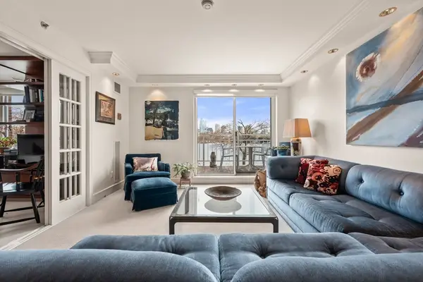 75-83 Cambridge Parkway #203, Cambridge, MA 02142