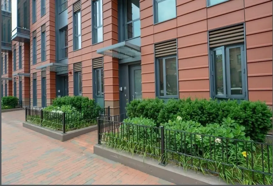 691 Massachusetts Ave #102, Boston, MA 02118 - #2