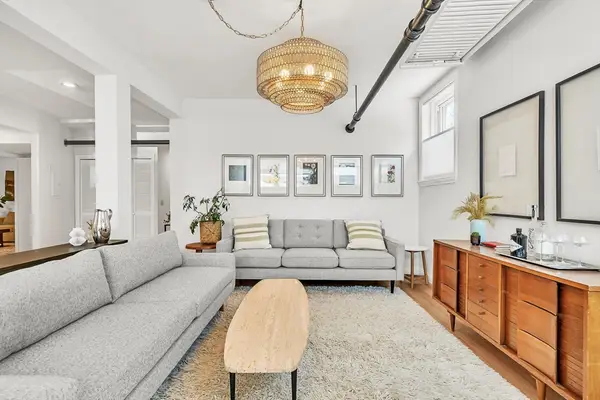 12 Gibbs Street #B, Brookline, MA 02446