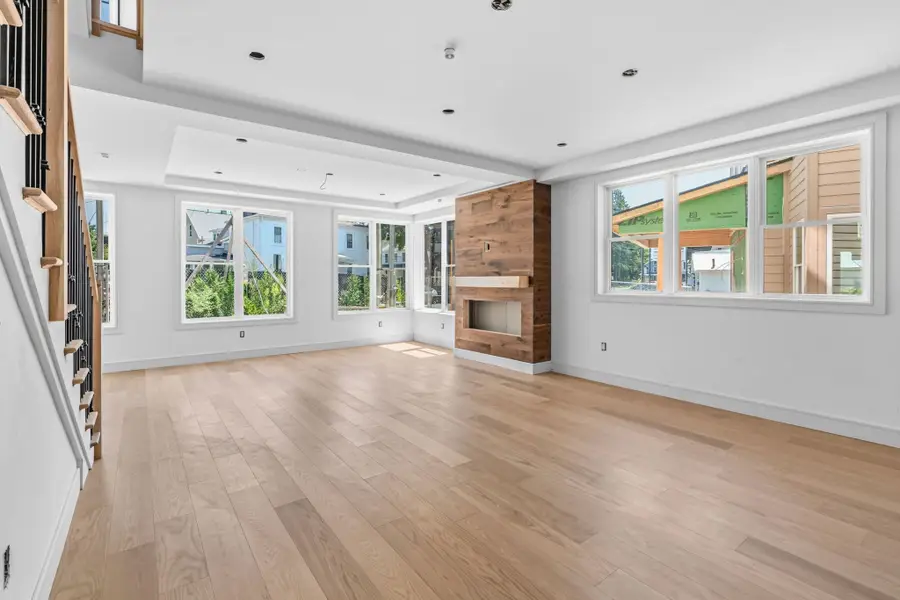 10 Khloe Lane, Northampton, MA 01060 - #2