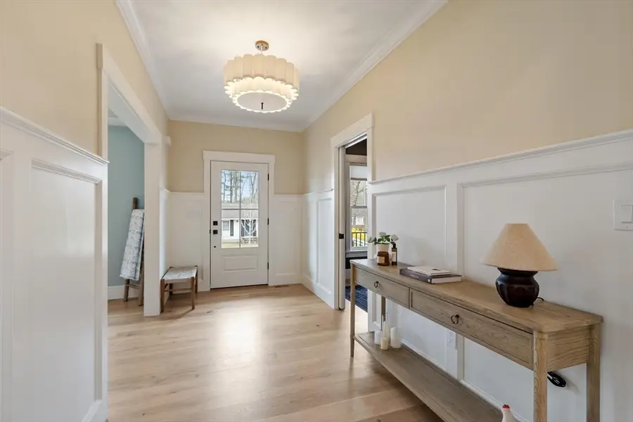 8 Brown Ave, Newburyport, MA 01950 - #3