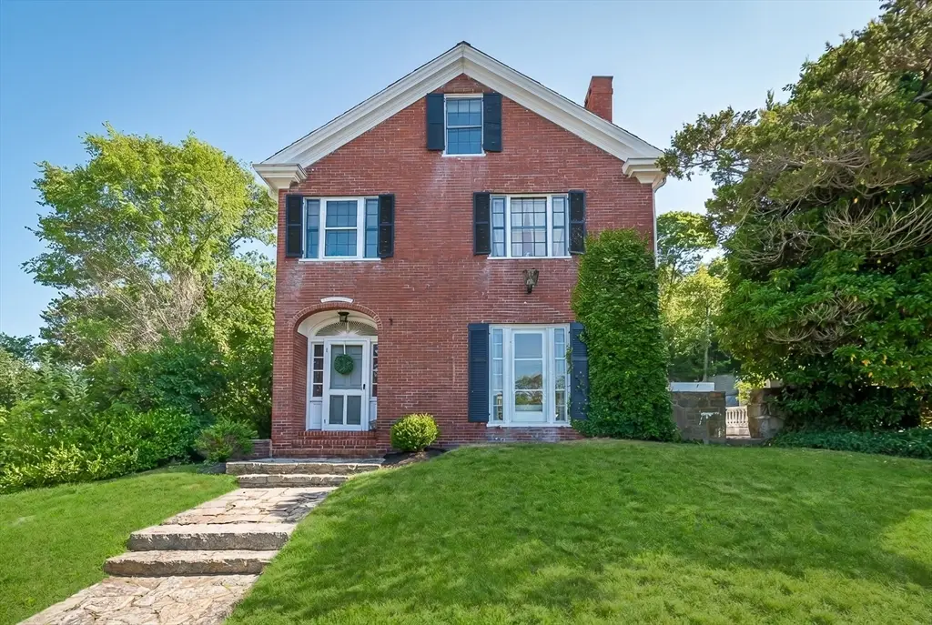 18 Union Street, Manchester, MA 01944 - #1