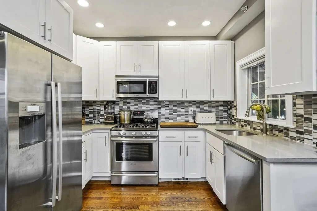 149 G St #1, Boston, MA 02127 - #1