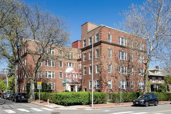 393 Broadway #10, Cambridge, MA 02139