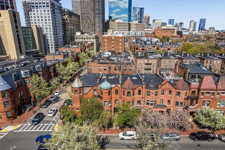 249 W Newton St #2, Boston, MA 02116 - #3