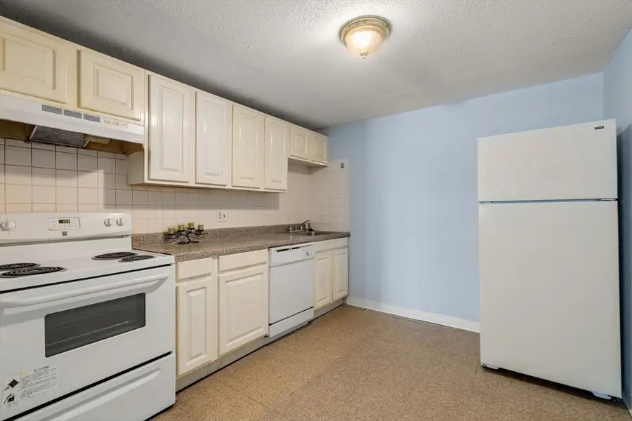 71 Oxford Ave #A, Cambridge, MA 02138 - #3