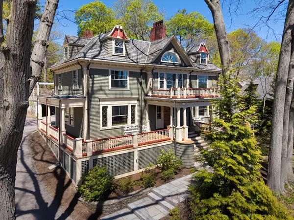 80 Mason Terrace #80, Brookline, MA 02446